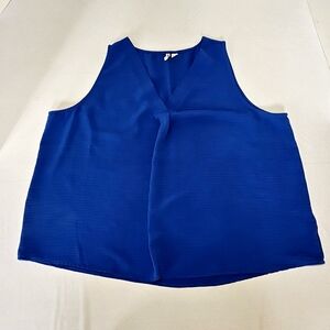 Cato Blue Sleeveless Blouse • 22/24W Plus Size V-Neck Flowy Tank Top